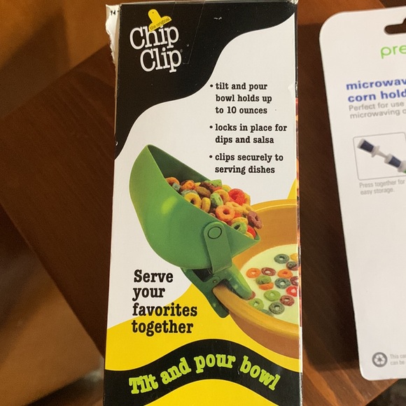 Prep Solutions & Chip Clip- 8 Microwave Safe Corn 🌽 Holders & 1 Clip & Serve. - Picture 10 of 12